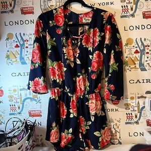 Super cute romper/jumper floral size XS